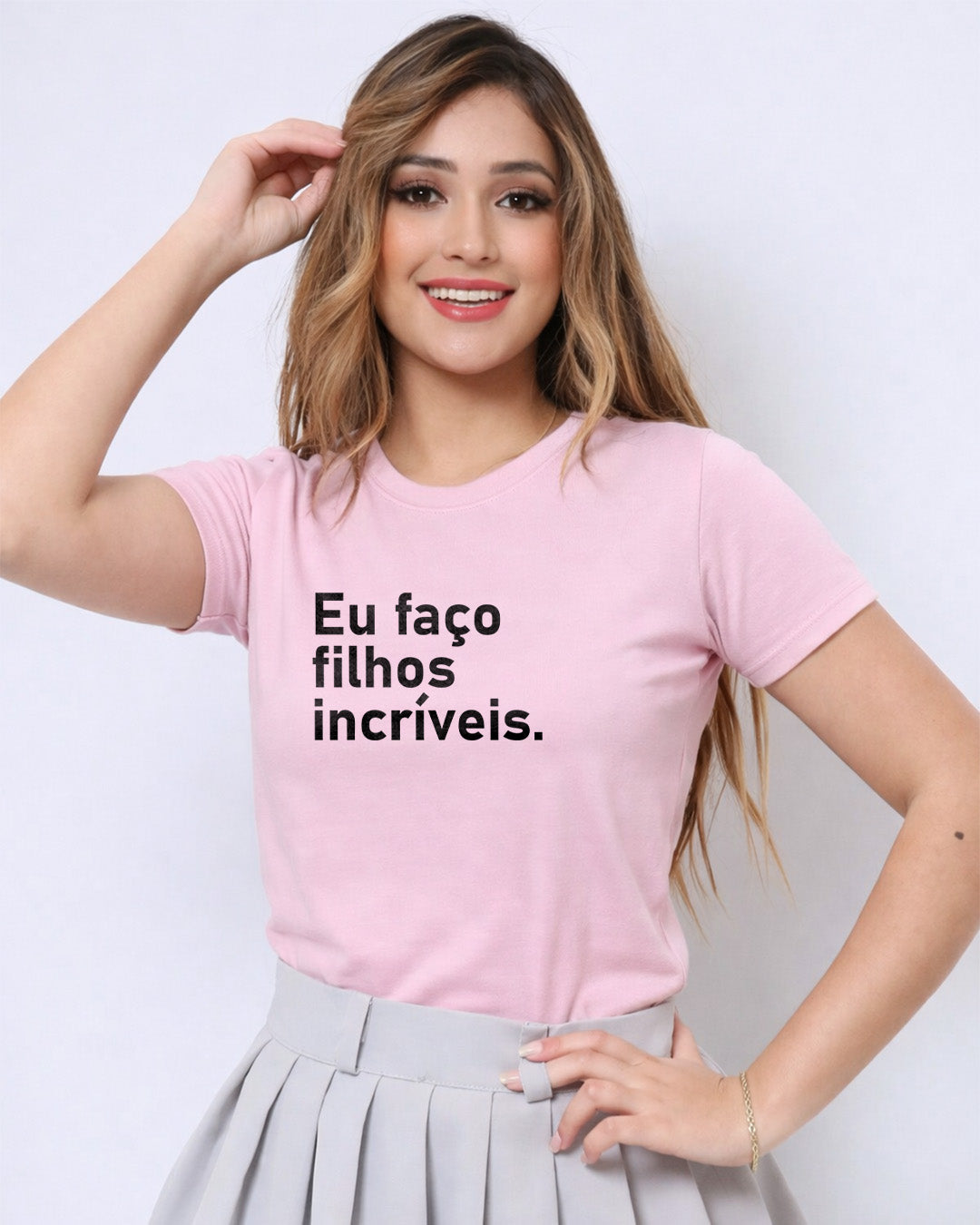 Camiseta Feminina 100% Algodão "Eu Faço Filhos Incríveis" Dia Das Mães