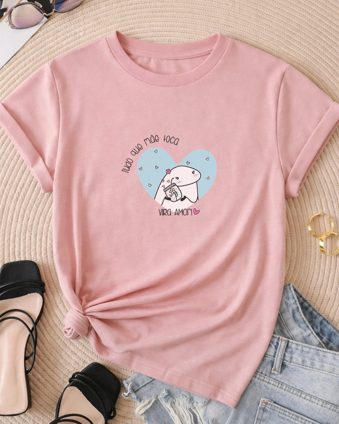 Camiseta Feminina 100% Algodão "Tudo Que Mãe Toca Vira Amor" Dia Das Mães