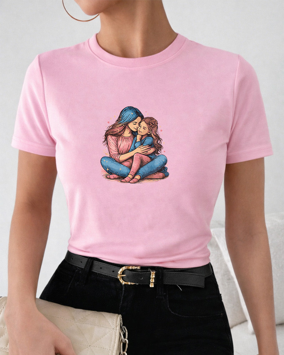 Camiseta 100% Algodão Feminina "Amor De Mãe Em Cada Abraço" Dia Das Mães