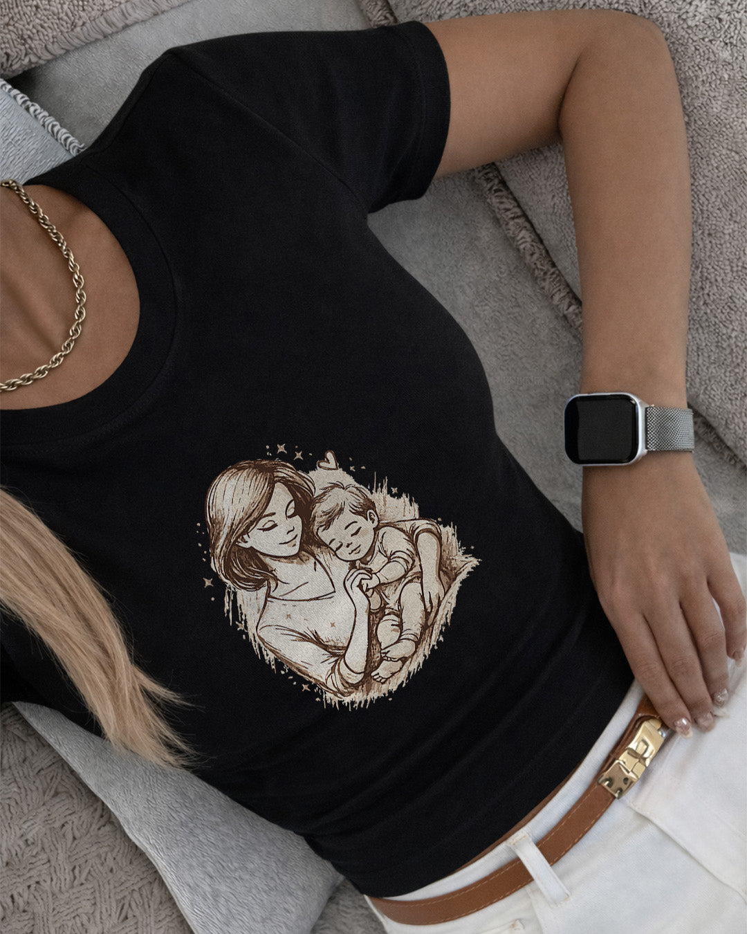 Camiseta Feminina Dia Das Mães "Amor De Mãe Em Cada Abraço" 100% Algodão