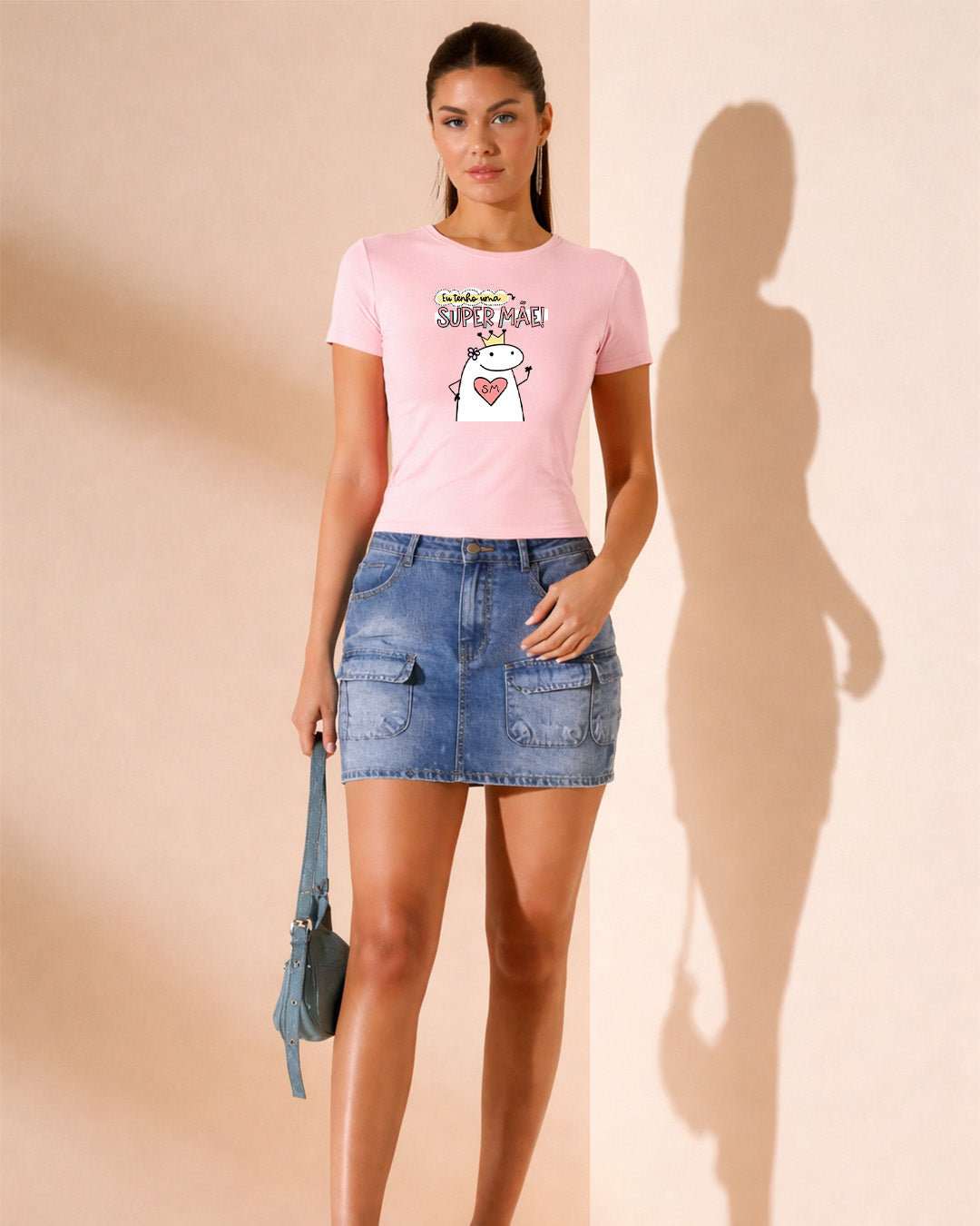 Camiseta Feminina 100% Algodão "Eu Tenho Uma Super Mãe Divertida" Dia Das Mães