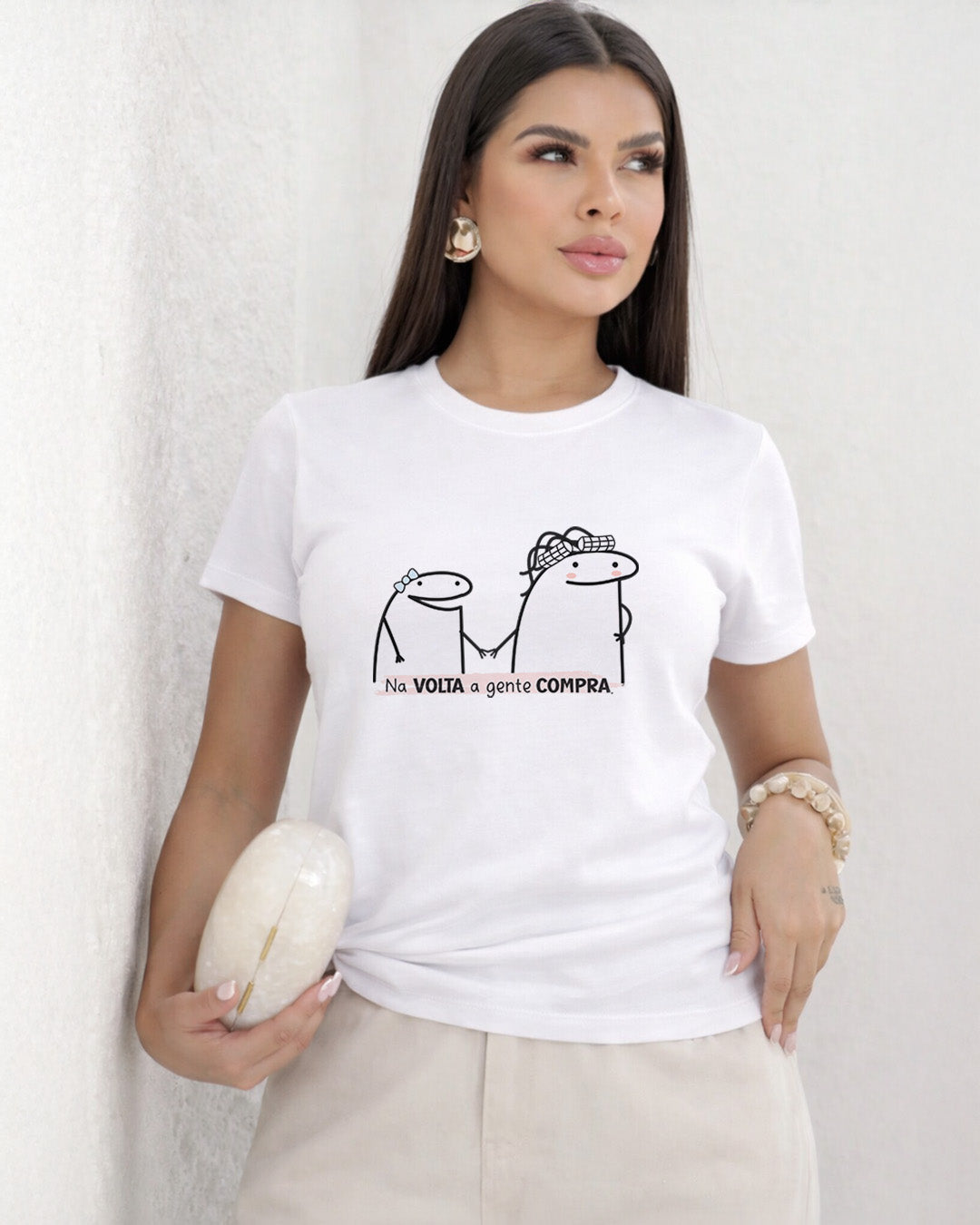 Camiseta Feminina 100% Algodão  Frase"Na Volta A Gente Compra" Dia Das Mães