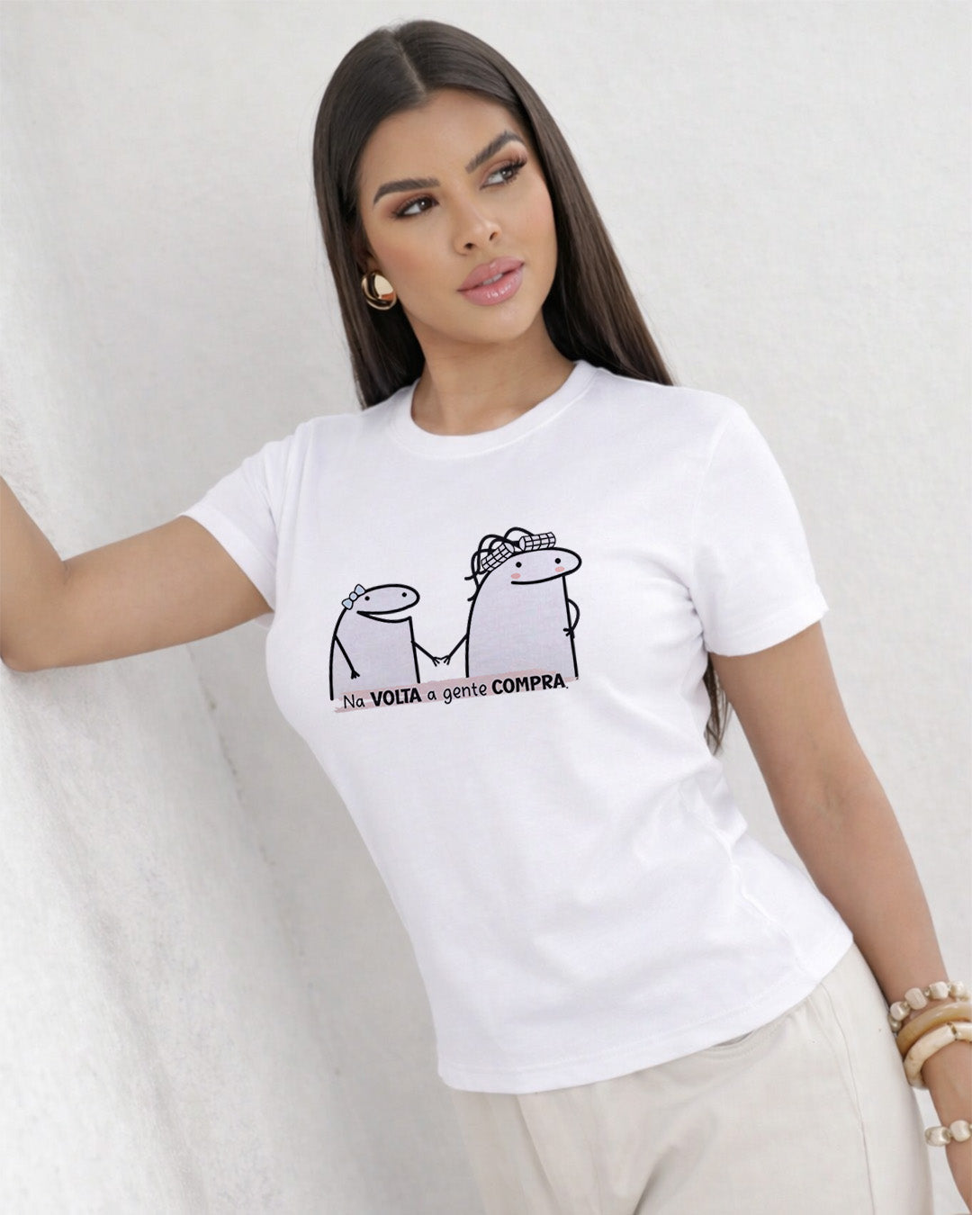 Camiseta Feminina 100% Algodão  Frase"Na Volta A Gente Compra" Dia Das Mães