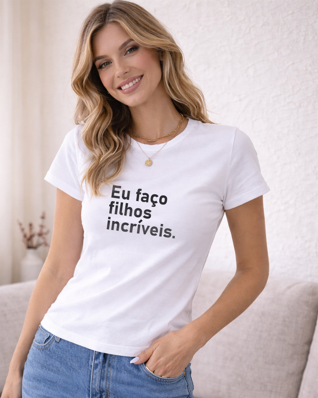 Camiseta Feminina 100% Algodão "Eu Faço Filhos Incríveis" Dia Das Mães
