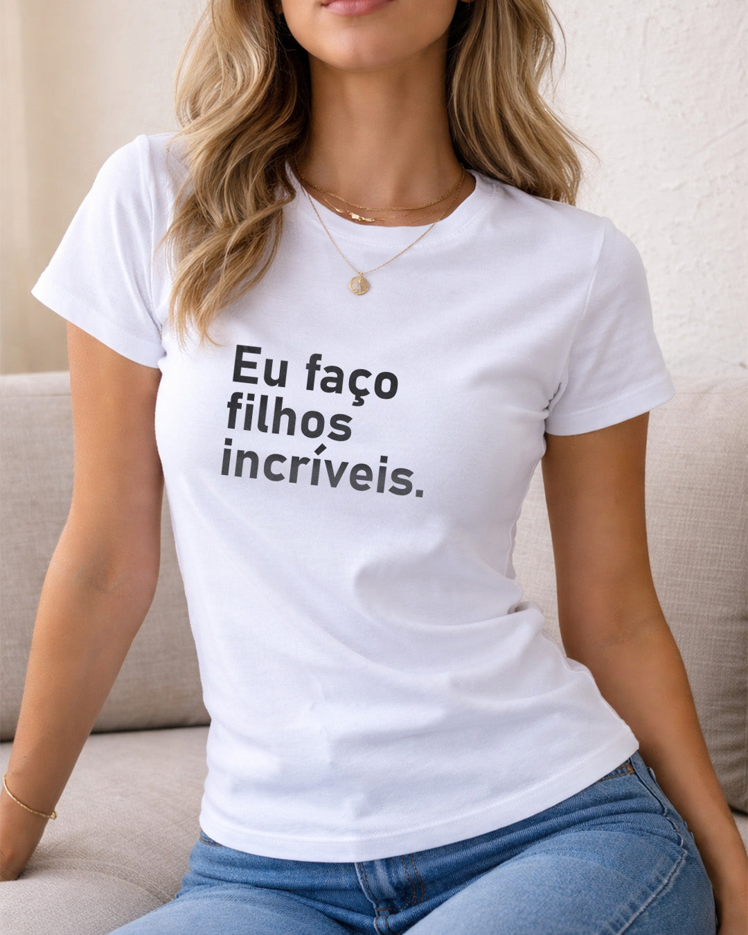 Camiseta Feminina 100% Algodão "Eu Faço Filhos Incríveis" Dia Das Mães