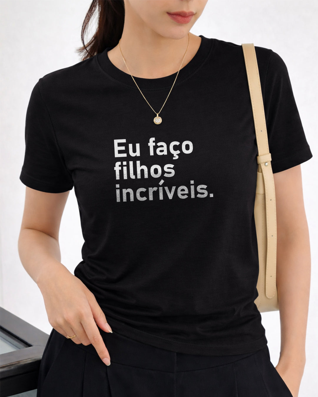 Camiseta Feminina 100% Algodão "Eu Faço Filhos Incríveis" Dia Das Mães