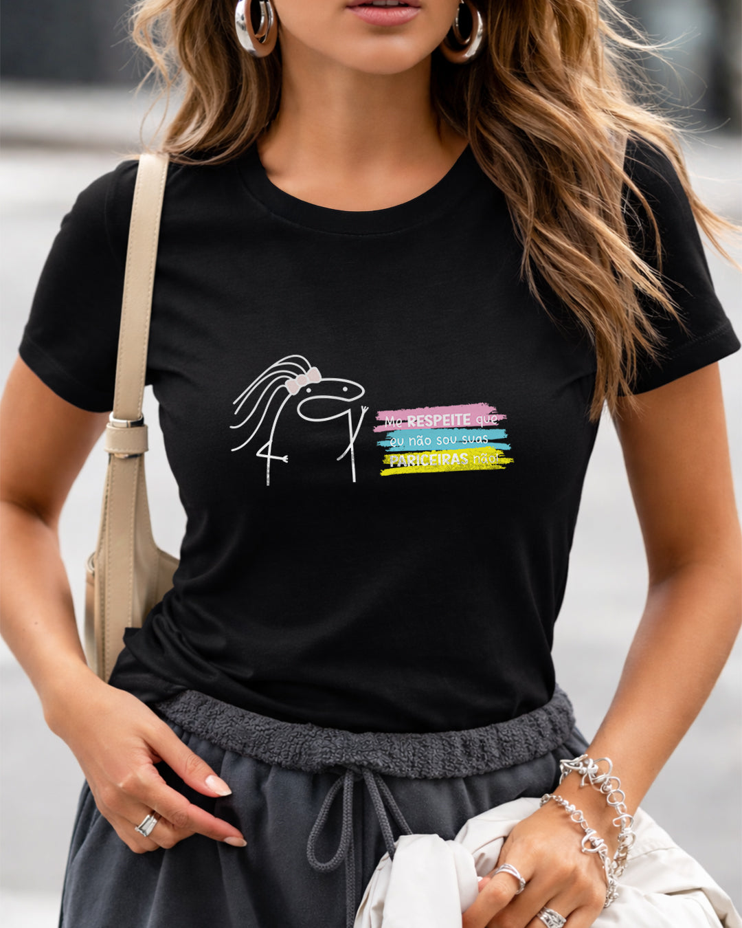 Camiseta 100% Algodão Feminina "Eu Não Sou Suas Pariceiras Não!" Dia Das Mães