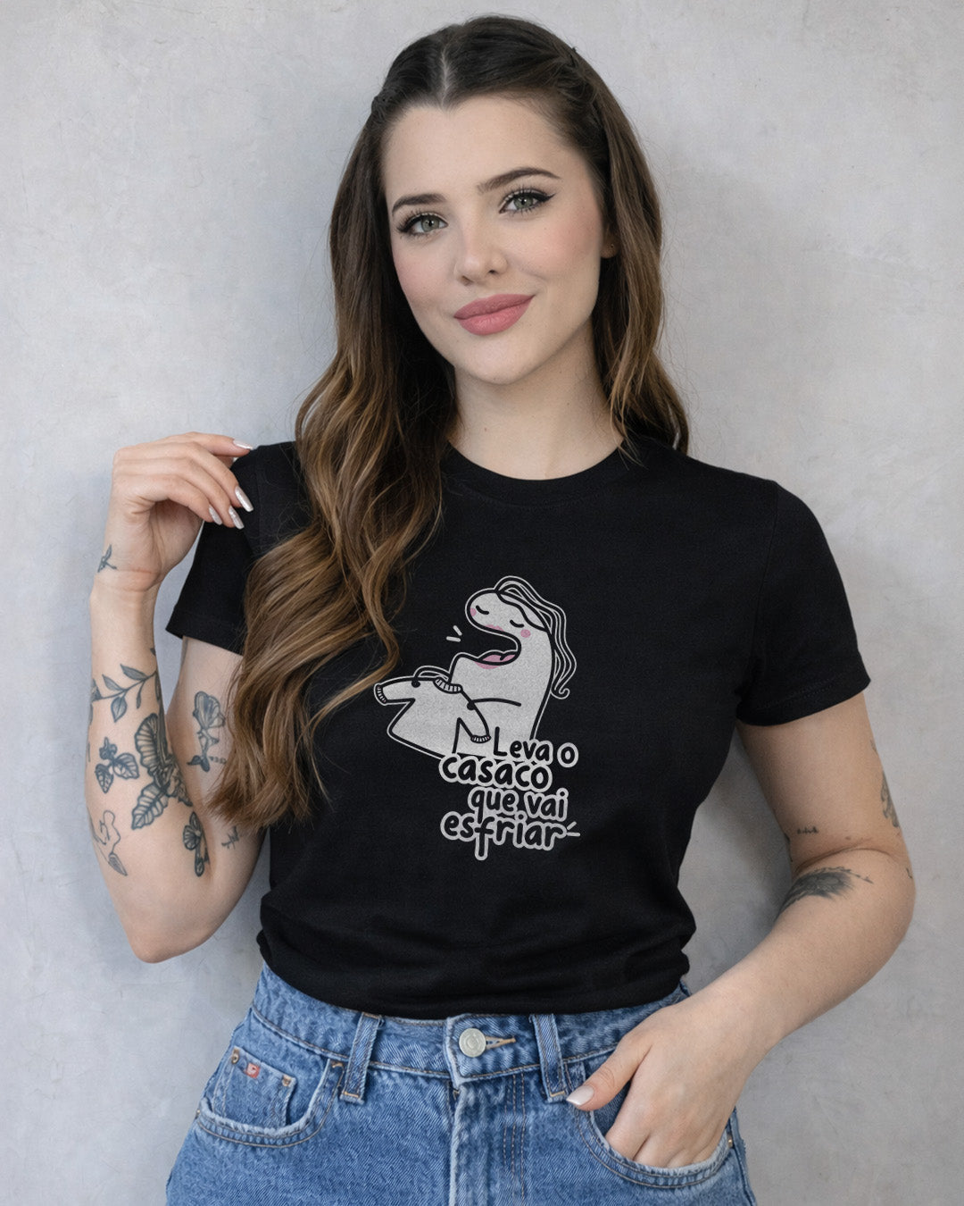 Camiseta 100% Algodão Feminina "Leve O Casaco" Dia Das Mães