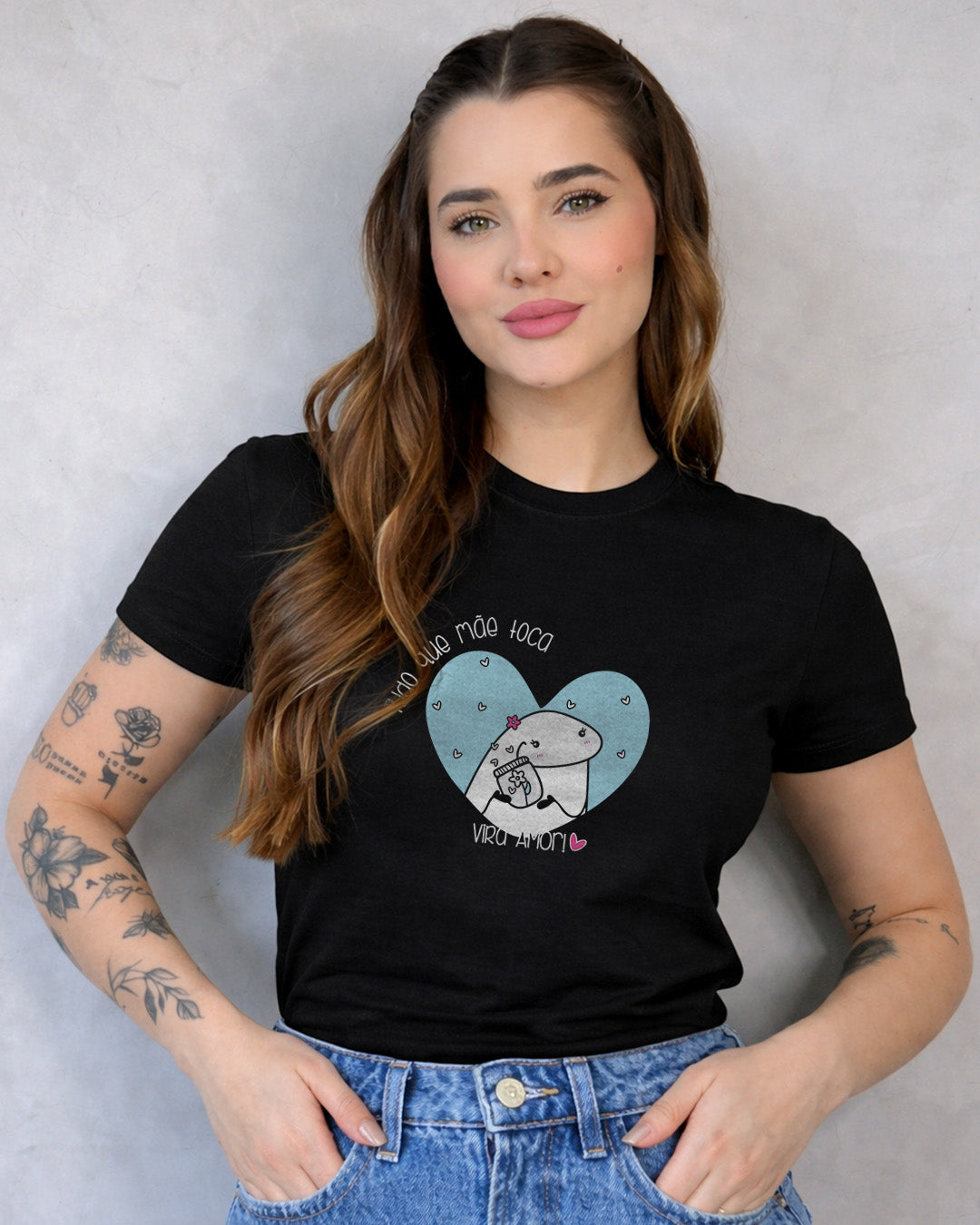 Camiseta Feminina 100% Algodão "Tudo Que Mãe Toca Vira Amor" Dia Das Mães