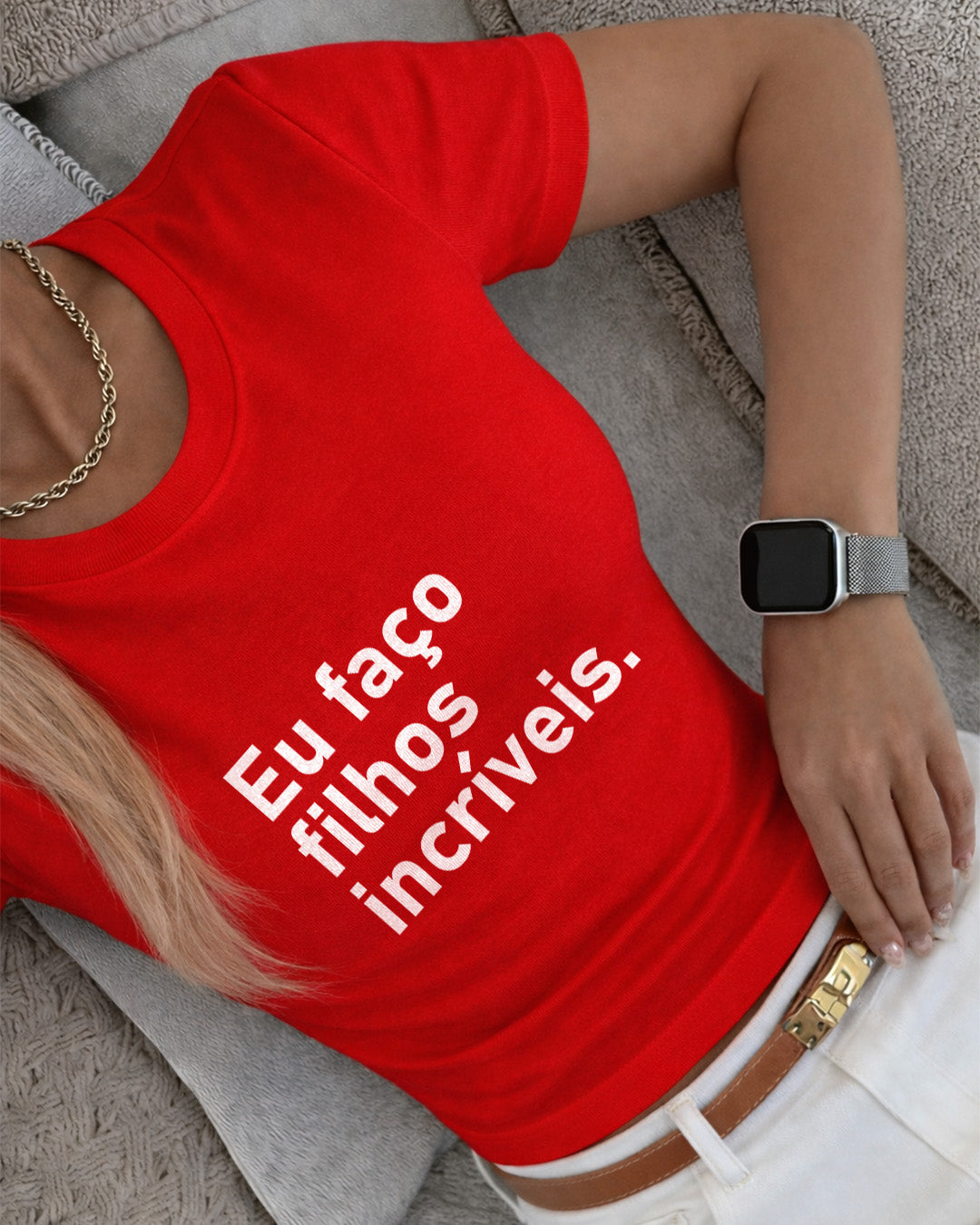 Camiseta Feminina 100% Algodão "Eu Faço Filhos Incríveis" Dia Das Mães
