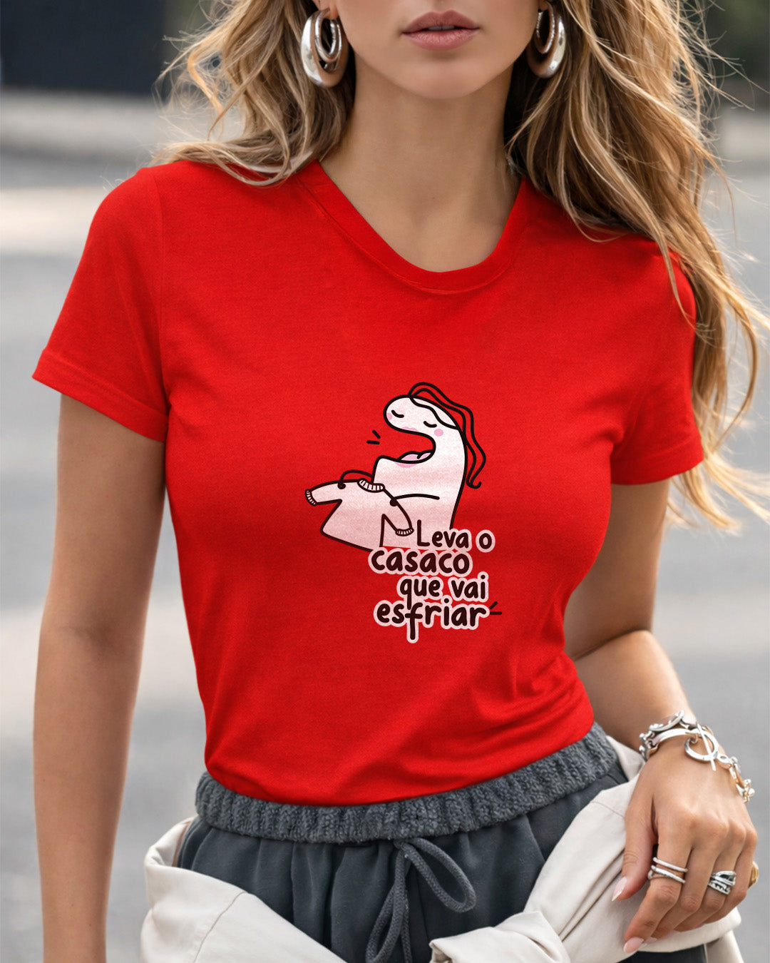 Camiseta 100% Algodão Feminina "Leve O Casaco" Dia Das Mães